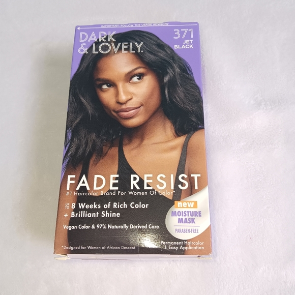 Dark and Lovely Fade Resist Jet Black 371 Hair Color NWOT - Picture 1 of 10
